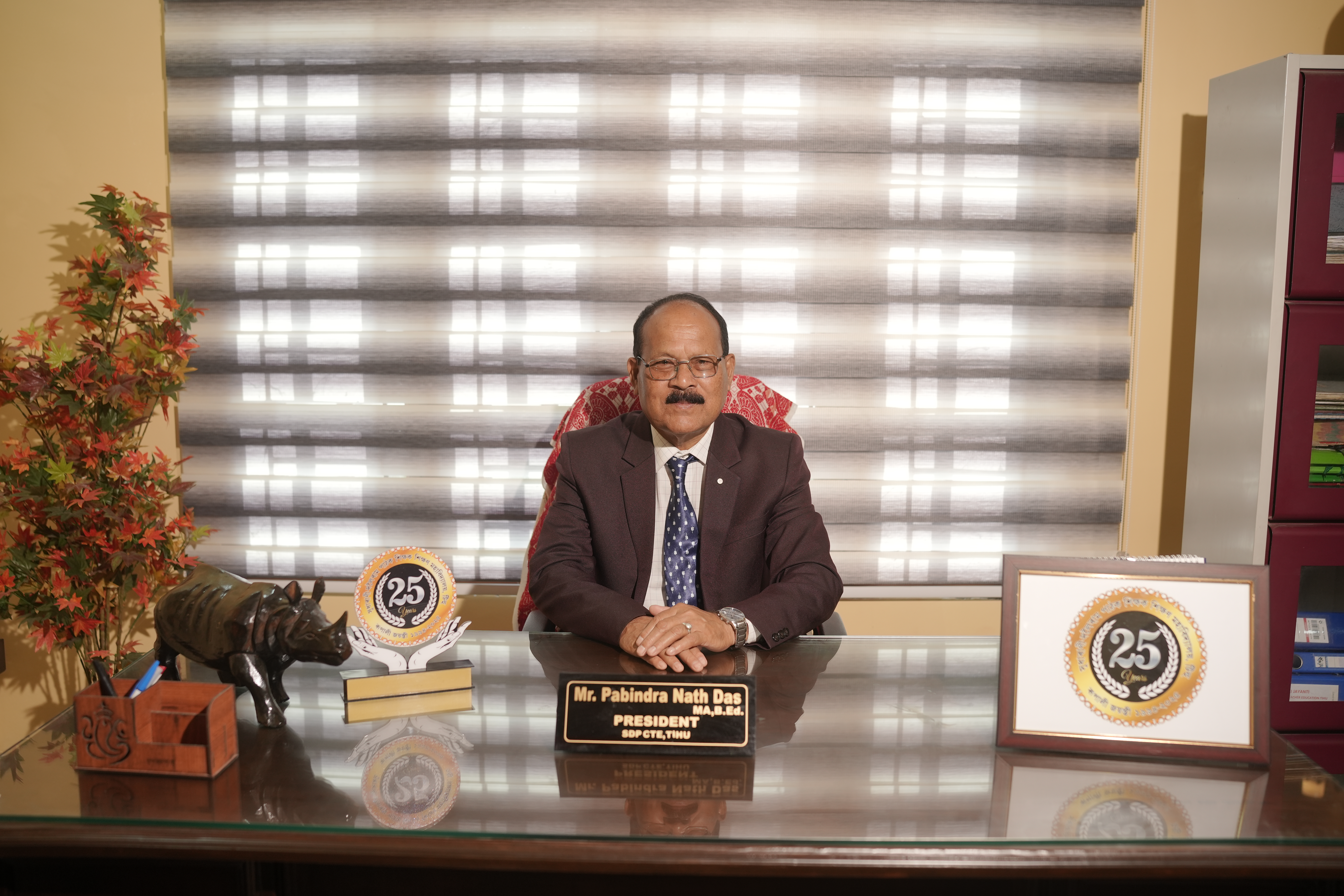 President Desk